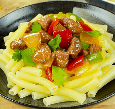 Nui xào bò lúc lắc